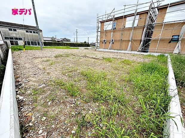 住宅ローンにご不安のあるお客様も、まずはお気軽にご相談ください。お客様に最適な資金計画と金融機関をご案内いたします。ご希望やご状況をお伺いしながら、無理のない返済計画をご提案いたします。