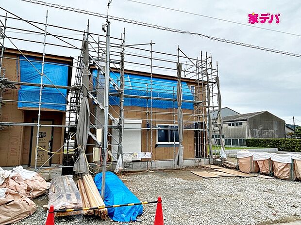 現地や周辺環境もあわせてご確認いただけます。現地ご案内いたします。お気軽にお問い合わせください。実際の陽当たりや前面道路、周辺の環境などもぜひ現地でご確認ください。スタッフが丁寧にご案内いたします。