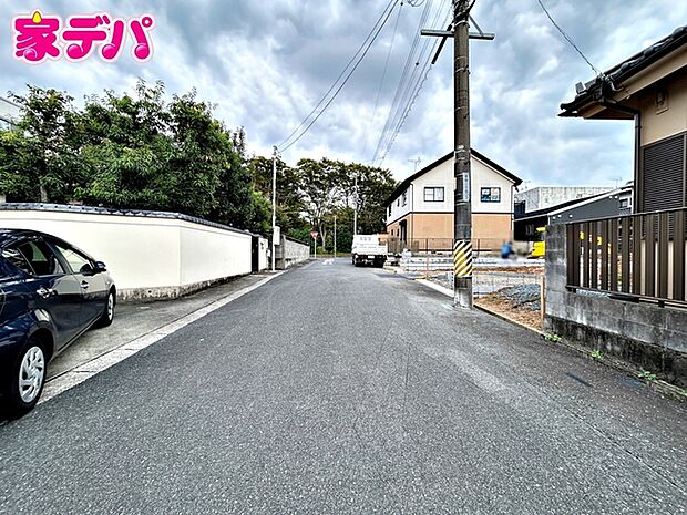 前面道路：東側約5.9ｍ幅 