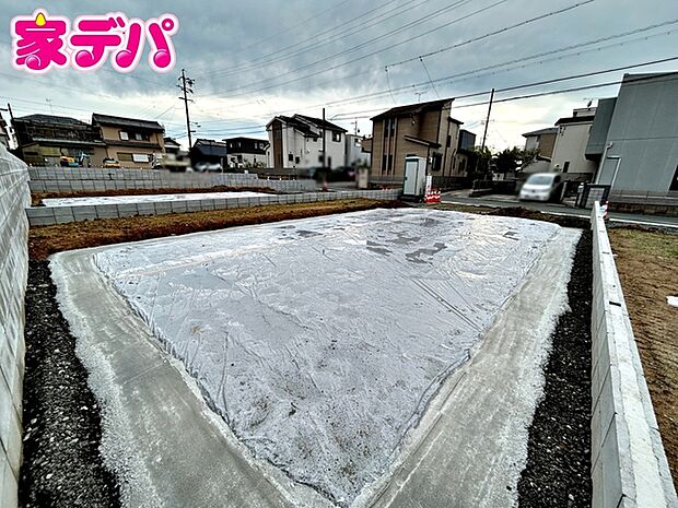 住宅ローンにご不安のあるお客様も、まずはお気軽にご相談ください。お客様に最適な資金計画と金融機関をご案内いたします。ご希望やご状況をお伺いしながら、無理のない返済計画をご提案いたします。