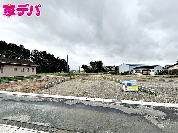 建築予定地です。ご見学希望のお客様につきましては同型同仕様の物件にご案内いたします。当日のご連絡でも対応いたします。お気軽に『家デパ』までお問い合わせ下さい!経験豊富なスタッフが対応いたします。
