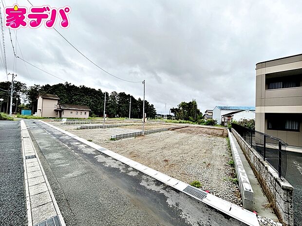 【新築分譲全5棟】ご成約キャンペーン実施中。詳細はスタッフまでお問合せ下さい!間取りや設備等の詳細など、お気軽にお問合せ・ご相談ください。お客様の住まい探しを丁寧にお手伝いいたします。
