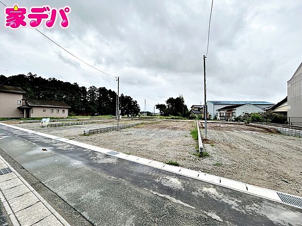 現地や周辺環境もあわせてご確認いただけます。現地ご案内いたします。お気軽にお問い合わせください。実際の陽当たりや前面道路、周辺の環境などもぜひ現地でご確認ください。スタッフが丁寧にご案内いたします。