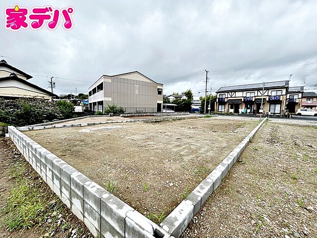 住宅ローンにご不安のあるお客様も、まずはお気軽にご相談ください。お客様に最適な資金計画と金融機関をご案内いたします。ご希望やご状況をお伺いしながら、無理のない返済計画をご提案いたします。