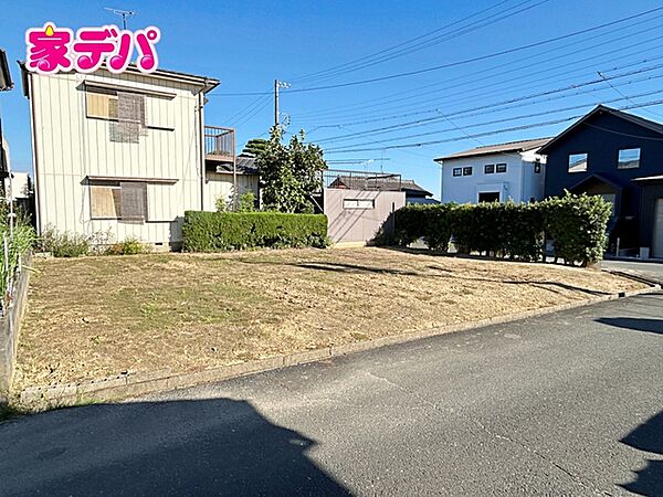資料のご請求にも迅速・丁寧に対応いたします。住宅ローンや資金計画についても、お客様一人ひとりのご希望に合わせてご案内いたします。どんなことでもお気軽にお問い合わせください。