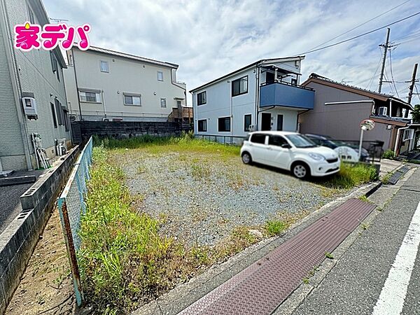 住宅ローンにご不安のあるお客様も、まずはお気軽にご相談下さい。お客様に最適な資金計画と金融機関をご案内いたします。