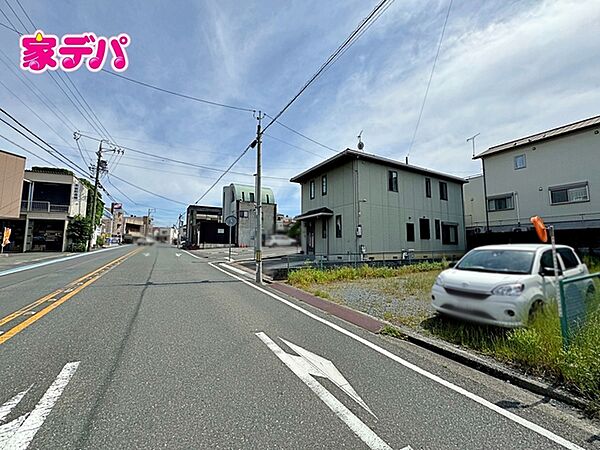 現地や周辺環境も一緒にご確認頂けます。現地ご案内致します。お気軽にお問合せ下さい。