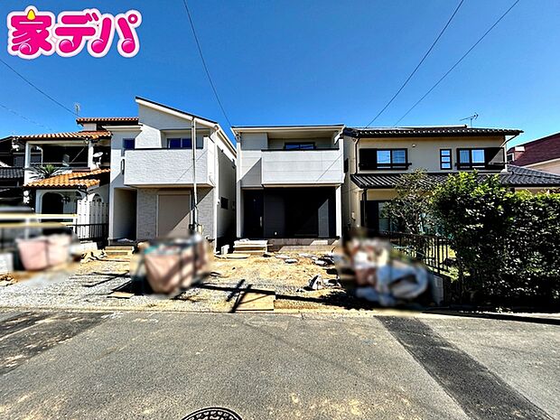 住宅ローンにご不安のあるお客様も、まずはお気軽にご相談下さい。お客様に最適な資金計画と金融機関をご案内いたします。