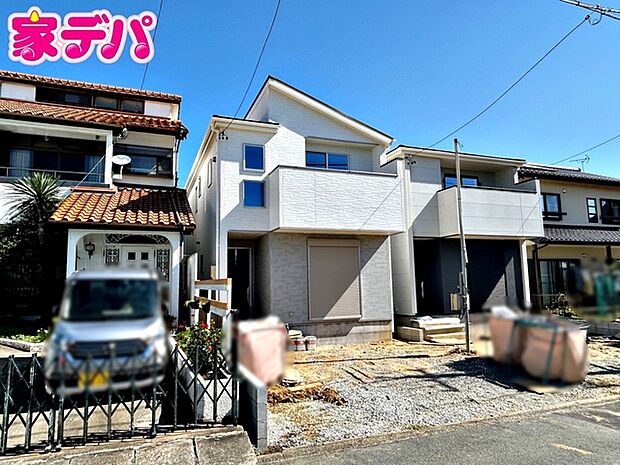 足場が外れました！現地ご案内いたします。周辺環境や陽当たりなどもあわせてご確認いただけます。実際の住み心地をイメージしながらご見学いただけますので、お気軽にお問い合わせください！ 