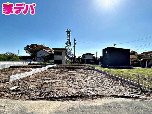 建築予定地です。ご見学希望のお客様につきましては同型同仕様の物件にご案内いたします。当日のご連絡でも対応いたします。お気軽に『家デパ』までお問い合わせ下さい!経験豊富なスタッフが対応いたします。