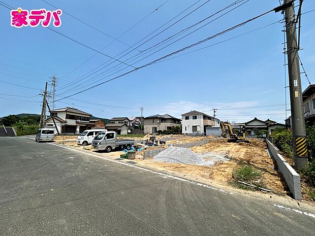 【新築分譲全6棟】ご成約キャンペーン実施中。詳細はスタッフまでお問合せ下さい!間取りや設備等の詳細など、お気軽にお問合せ・ご相談ください。お客様の住まい探しを丁寧にお手伝いいたします。