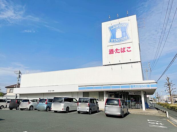 ローソン 渥美病院前店(590m)