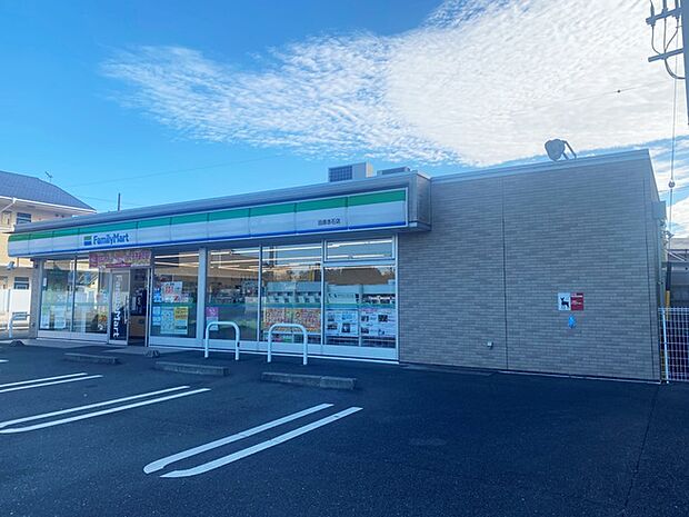 ファミリーマート田原赤石店(800m)