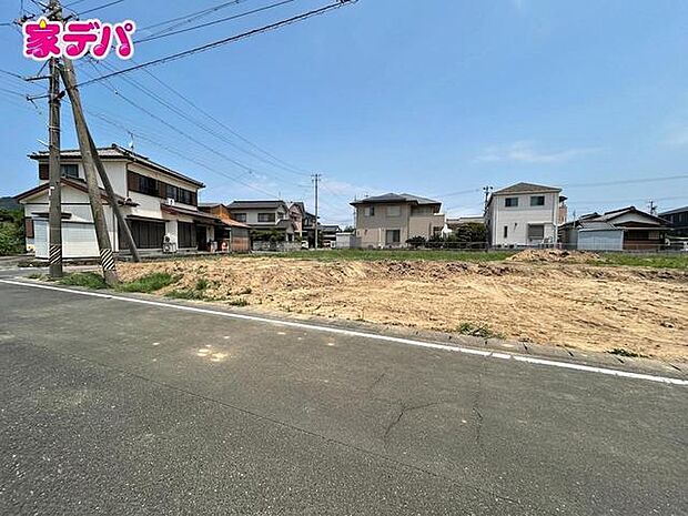 建築予定地です。ご見学希望のお客様につきましては同型同仕様の物件にご案内いたします。当日のご連絡でも対応いたします。お気軽に『家デパ』までお問い合わせ下さい!経験豊富なスタッフが対応いたします。