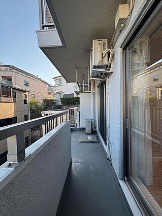 南東側バルコニ...