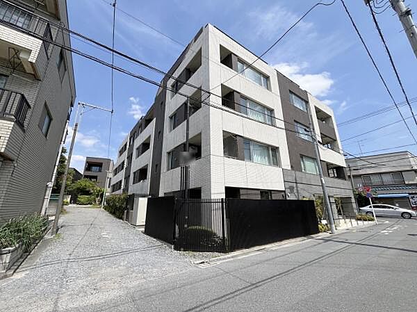外観　南西側から見た外観です