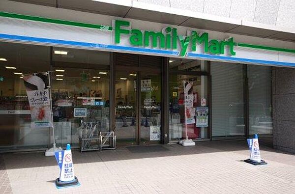 ファミリーマート 代田橋店（466ｍ）