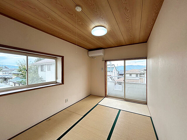 和室6帖。異なる場合は現況を優先します。