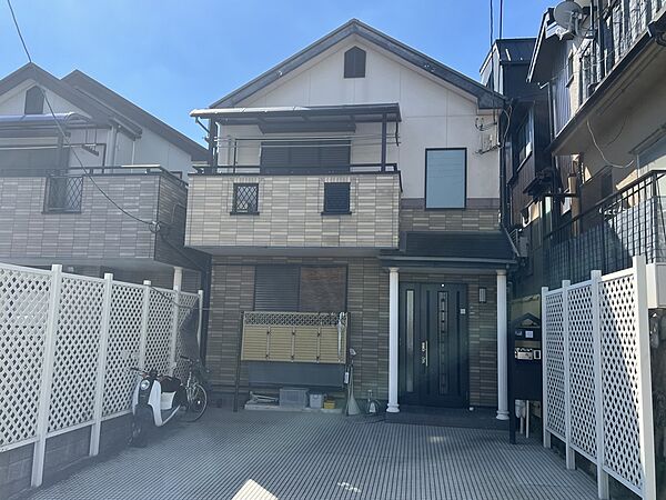 外観：328000690292