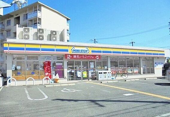 コンビニ 20...