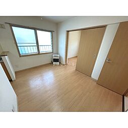 オール北大前 401 4階1LDKのリビング/ダイニング