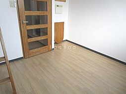 クロスコート 506 5階1Kのリビング/ダイニング