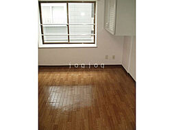 カントリーまるやま 202 2階ワンルームのリビング/ダイニング