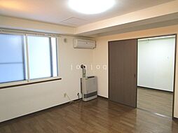 リリアンII 101 1階1LDKのリビング/ダイニング