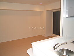 プライムメゾン鴨々川 907 9階1Kのリビング/ダイニング