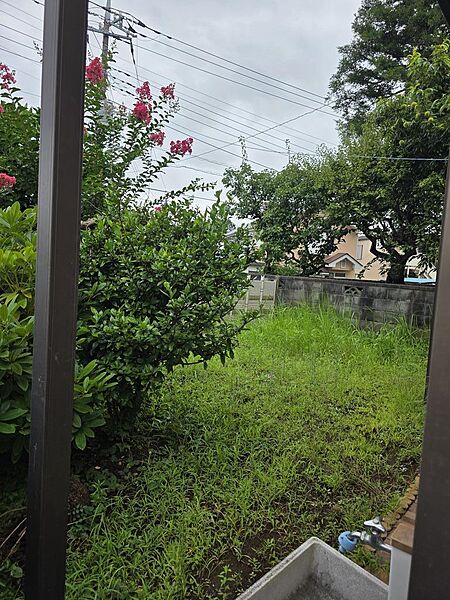 広い庭先　更地でのお引渡
