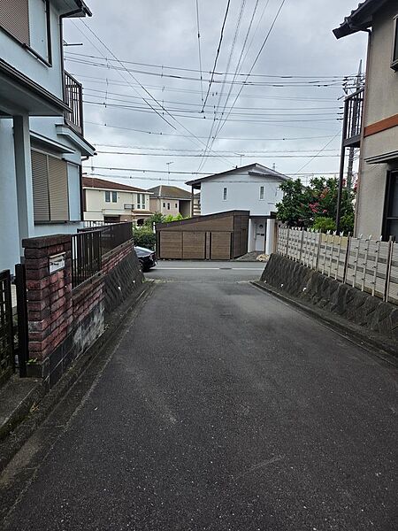 前面道路（私道）4.5ｍ　私道持分あり