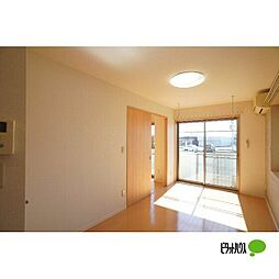 ヴァンヴェストA 105 1階1LDKのリビング/ダイニング