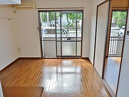 アンシャーリー B102 1階2LDKのリビング/ダイニング