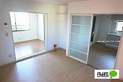 ファーストポート 201 2階2DKのリビング/ダイニング