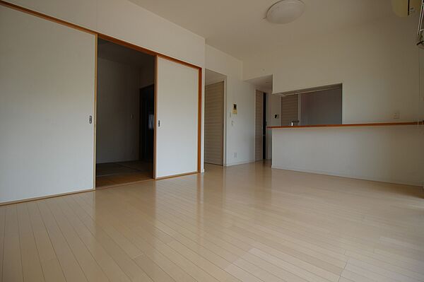 apartment 群馬県伊勢崎市中央町23-15
地図を見る