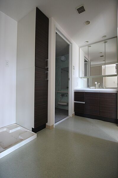 apartment 群馬県伊勢崎市中央町23-15
地図を見る