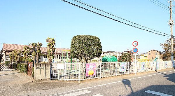 伊勢崎市立茂呂幼稚園　227ｍ