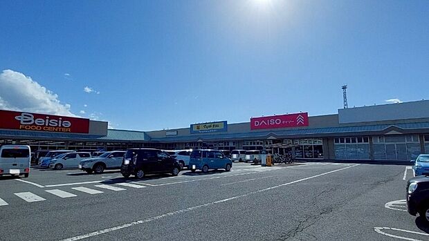 マツモトキヨシ赤堀モール店 605m