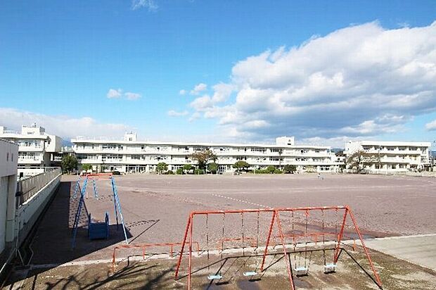 伊勢崎市立赤堀小学校 1946m