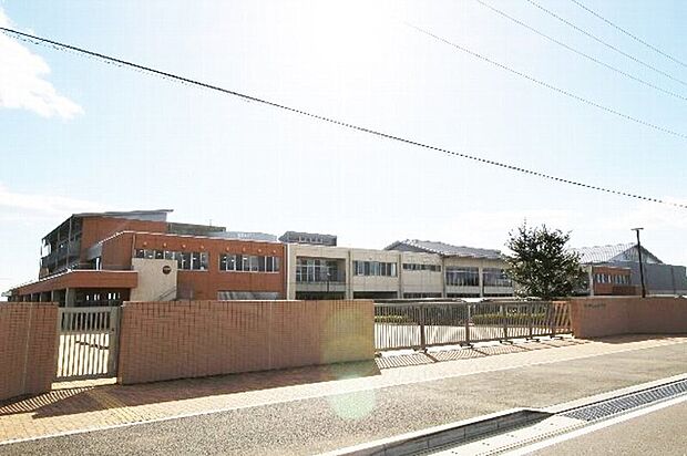 伊勢崎市立赤堀中学校 2400m