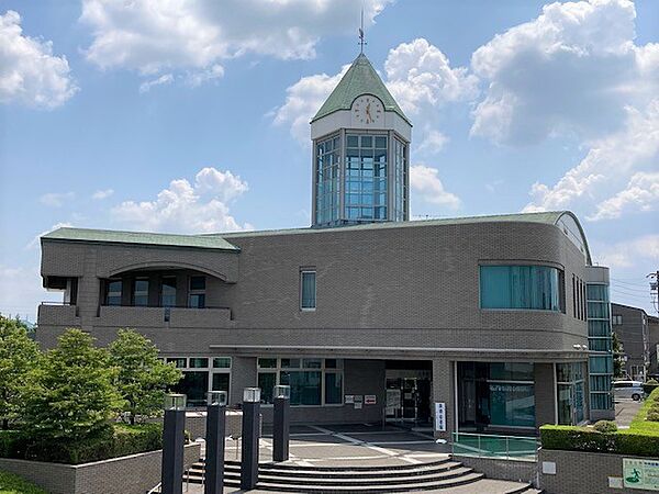 長久手市中央図書館まで約300ｍ（徒歩約4分）