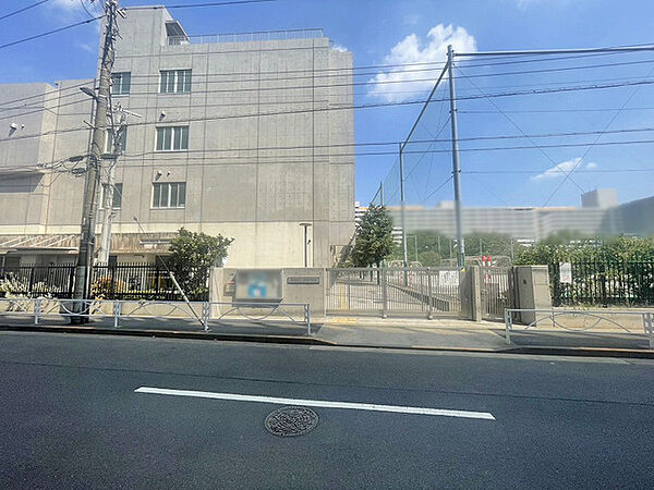 墨田区立桜堤中学校