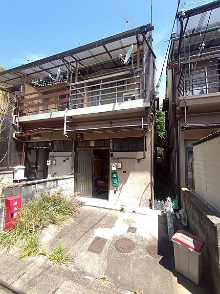 外観：326000195915