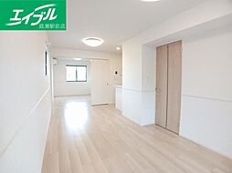 クロワッサン　デ　リュンヌ 1階1LDKのリビング/ダイニング