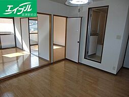 メゾンフルールI 2階2LDKのリビング/ダイニング