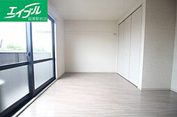 ローズガーデン庭瀬 1階ワンルームのリビング/ダイニング