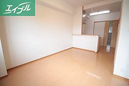 ピュアライン医大東 5階1LDKのリビング/ダイニング