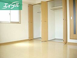 スタシオン電車みち 3階1Kのリビング/ダイニング