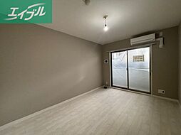 ミモザヒルズ岡山医大南 4階1Kのリビング/ダイニング