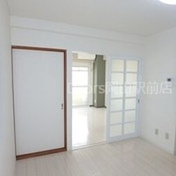 JR宇野線 大元駅 徒歩16分の賃貸マンション 5階2LDKのリビング/ダイニング